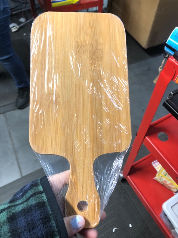 Photo 2 of * 10'' long *
BUGUUYO pizza plate wood chopping block bread board cheese tray pizza board butcher board pizza peel paddle