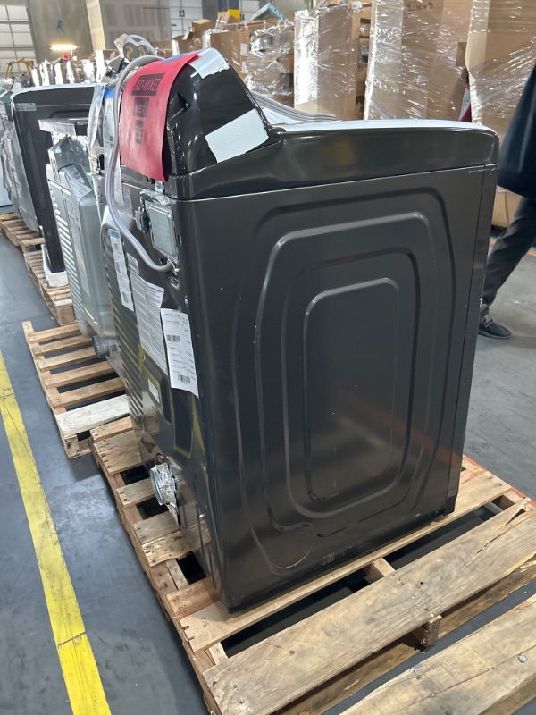 Photo 1 of Samsung 7.4-cu ft Smart Electric Dryer (Brushed Black)