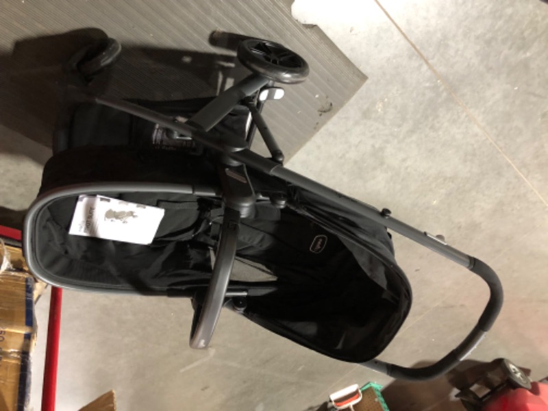 Photo 4 of ***USED - DIRTY - NO PACKAGING - POSSIBLY MISSING PARTS***
Evenflo Pivot Suite Travel System with LiteMax Infant Car Seat with Anti-Rebound Bar Dunloe Black