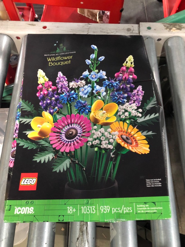 Photo 1 of *BOX DAMAGED* LEGO Icons Wildflower Bouquet 10313 Set - Artificial Flowers with Poppies and Lavender, Adult Collection, Unique Home Décor, Botanical Piece for Wife, Spring Flowers
