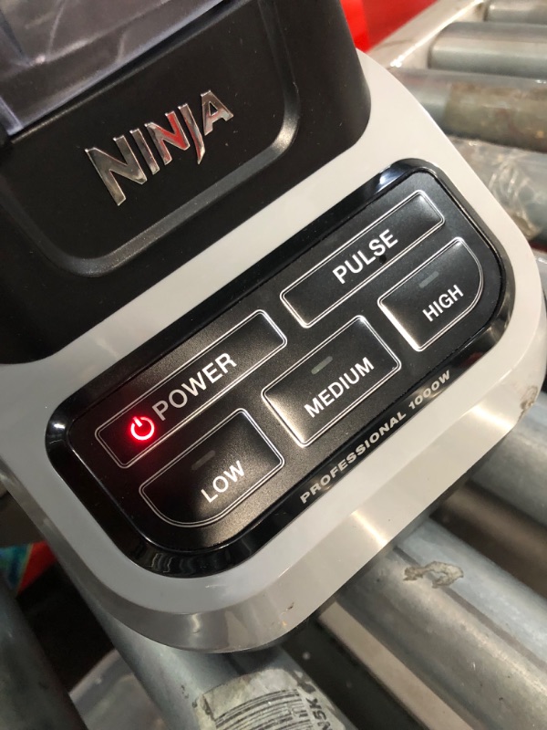 Photo 5 of *USED - SEE NOTES* Ninja BL610 Professional 72 Oz Countertop Blender with 1000-Watt Base and Total Crushing Technology for Smoothies, Ice and Frozen Fruit, Black, 9.5 in L x 7.5 in W x 17 in H
