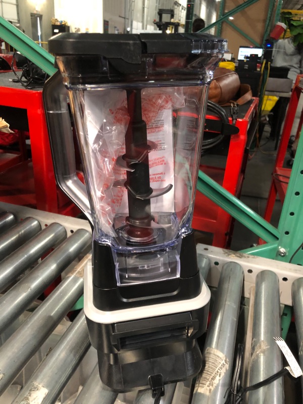 Photo 4 of *USED - SEE NOTES* Ninja BL610 Professional 72 Oz Countertop Blender with 1000-Watt Base and Total Crushing Technology for Smoothies, Ice and Frozen Fruit, Black, 9.5 in L x 7.5 in W x 17 in H
