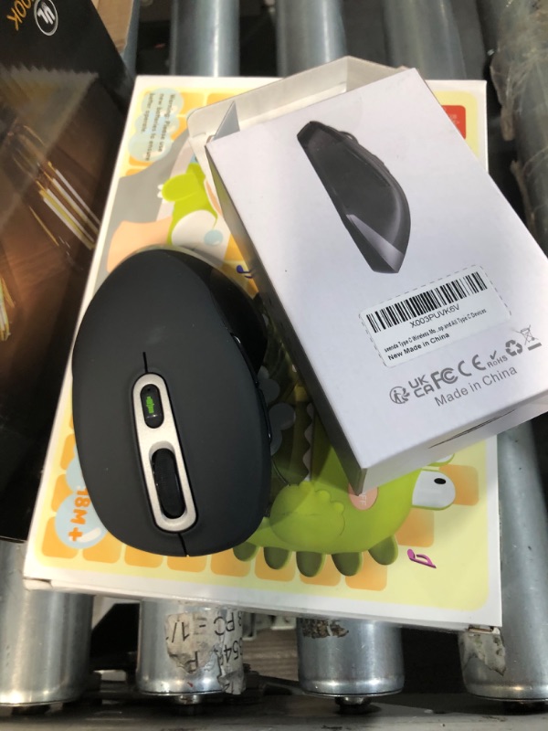 Photo 2 of *USED - SEE NOTES* seenda Type C Wireless Mouse, 2.4G USB C Optical Silent Mouse, Dual Mode Ergonomic Mouse with USB A and Type C Receiver, Compatible with Windows PC, MacBook, Laptop and All Type C/USB A Devices