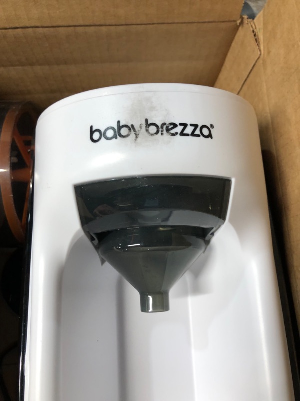 Photo 4 of *USED - SEE NOTES* New and Improved Baby Brezza Formula Pro Advanced Formula Dispenser Machine - Automatically Mix a Warm Formula Bottle Instantly - Easily Make Bottle with Automatic Powder Blending