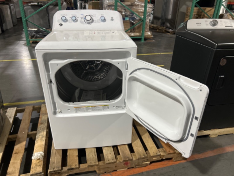 Photo 4 of GE 7.2-cu ft Electric Dryer (White)