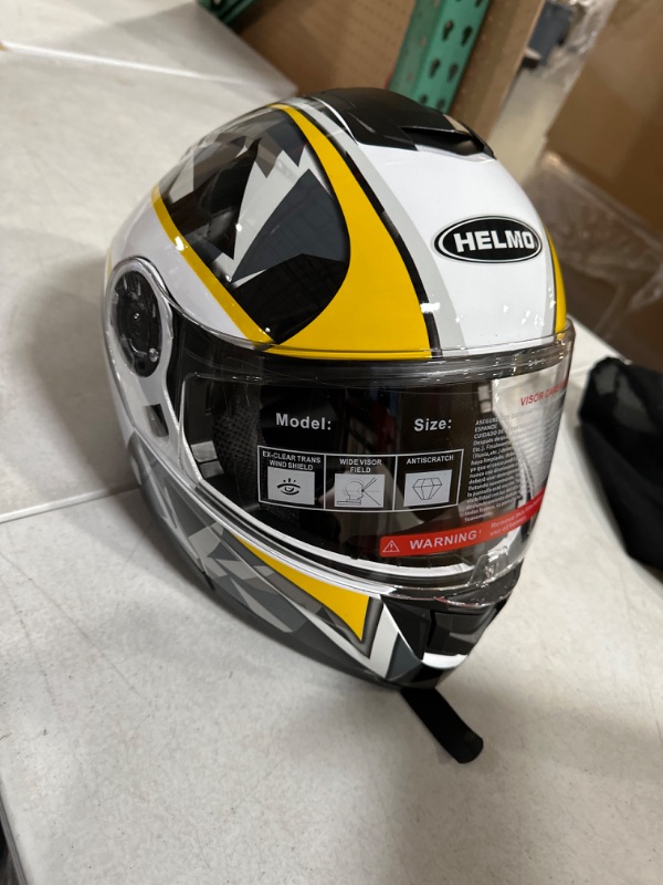 Photo 2 of * large *
HELMO Full Face Motorcycle Helmet Dual Visors Flip up Helmet DOT Approved Size L