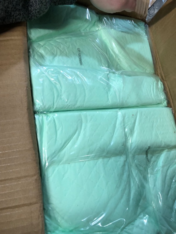 Photo 3 of (OPENED FOR INSPECTION)
Medline Heavy Absorbency 36" x 36" Quilted Bed Pads, Large Disposable Underpads, 50 Per Case (Pack of 10)