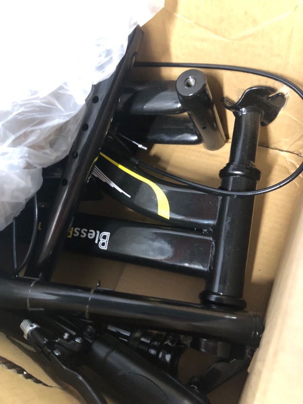 Photo 3 of **MISSING HARDWARE**
BlessReach Economy Knee Scooter, Black