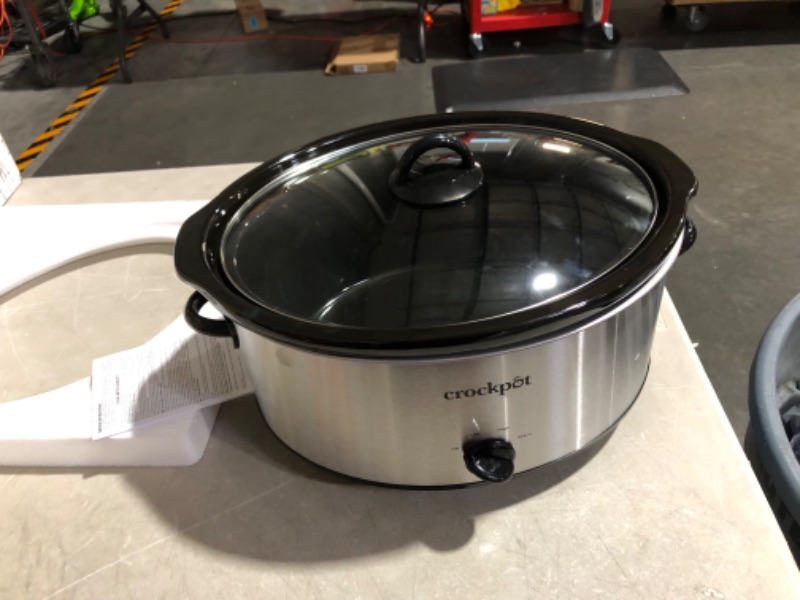 Photo 1 of ***USED - POWERS ON - UNABLE TO TEST FURTHER***
Crock-pot Oval Manual Slow Cooker, 8 quart, Stainless Steel (SCV800-S)