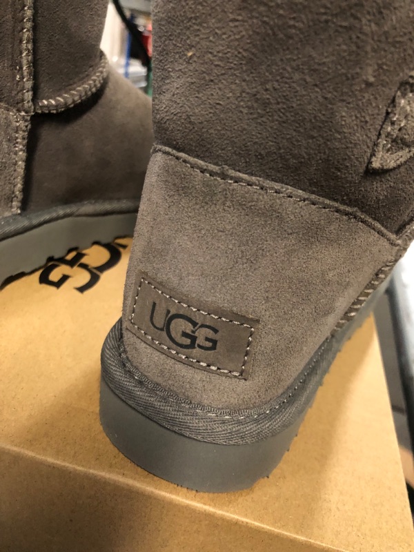 Photo 3 of UGG Women's Bailey Button Ii Boot 6 Grey SHORT