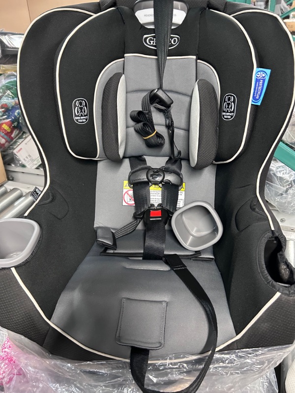 Photo 3 of ***SEE NOTES*** Graco Extend2Fit Convertible Car Seat, Ride Rear Facing Longer with Extend2Fit, Gotham 2-in-1 Gotham