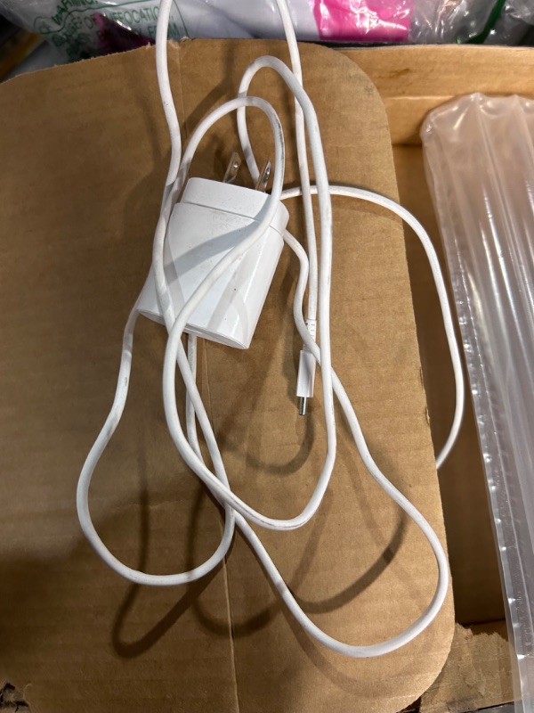 Photo 1 of SAMSUNG Galaxy Book 14 Plus Slim Pro Laptop Qualcomm 8-Core up to 2.55Ghz 128GB SSD 4GB 14in Full HD BT Webcam WiFi 5 Windows 11 (Renewed) 4GB RAM 128GB Storage W11
