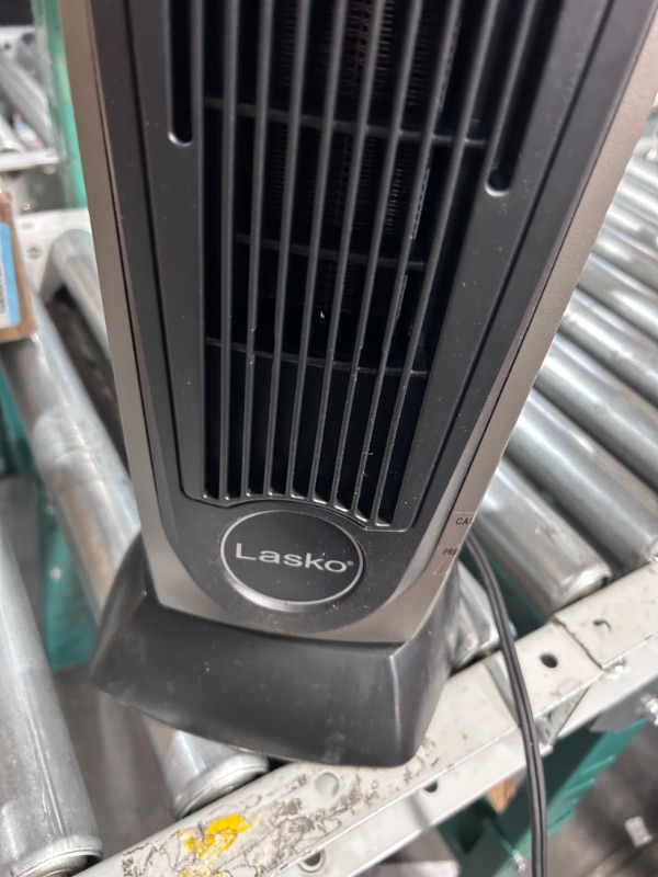 Photo 5 of **DOES NOT HEAT**FOR PARTS
Lasko Oscillating Ceramic Tower Space Heater 