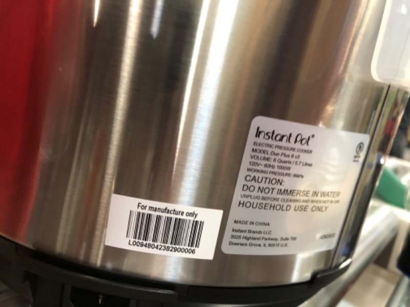 Photo 5 of ***MAJOR DAMAGE - CRACKED - SEE PICTURES - UNABLE TO TEST***
Instant Pot Duo Plus 9-in-1 Electric Pressure Cooker, Slow Cooker, Rice Cooker, Steamer, 6QT