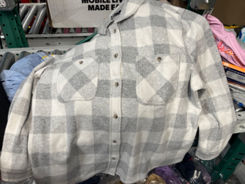 Photo 1 of BUTTON DOWN SHIRT SIZE XL 