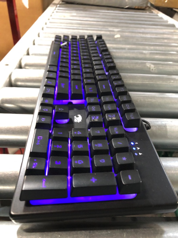 Photo 3 of ROCCAT Vulcan II Max – Optical-Mechanical PC Gaming Keyboard 