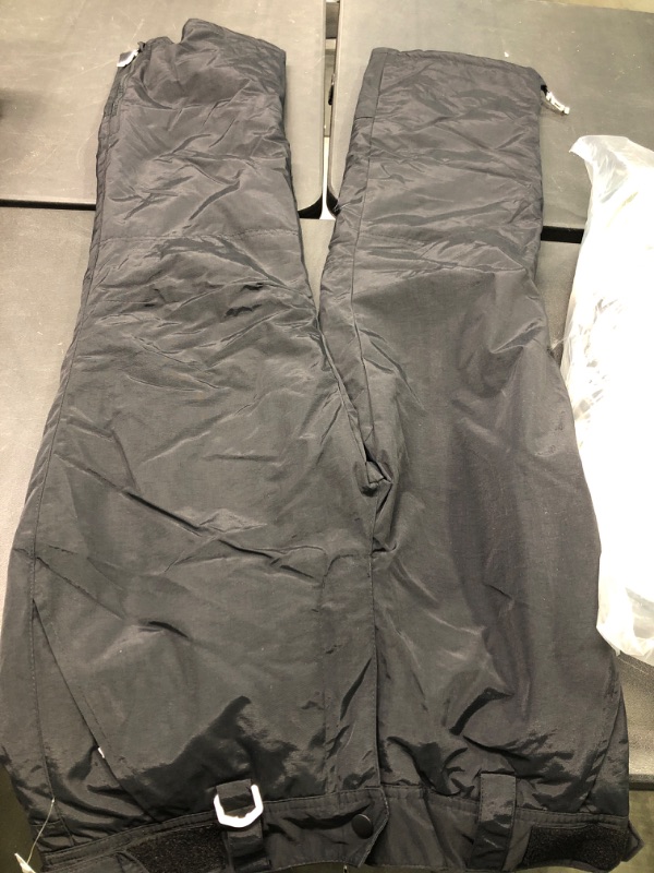 Photo 2 of Amazon Essentials Men's Water-Resistant Insulated Snow Pant Medium Black