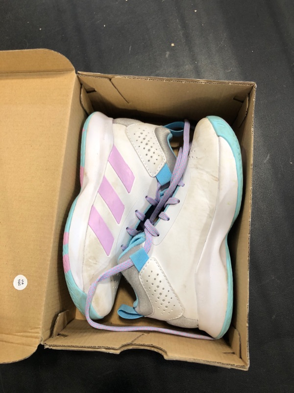 Photo 2 of adidas Unisex-Child Cross Em Up 5 Basketball Shoe Little Kid (4-8 Years) 12 Wide Little Kid Dash Grey/Bliss Lilac/Grey (Wide)