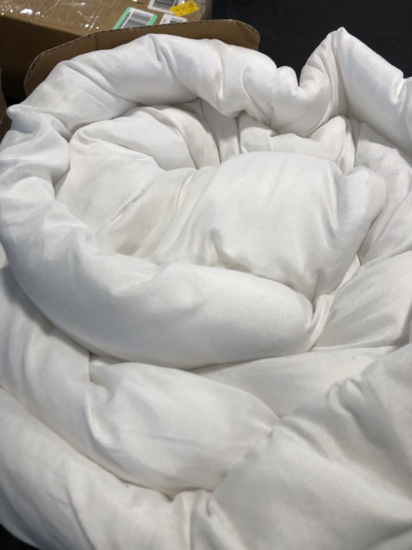 Photo 2 of Bedsure Comforter Duvet Insert - Down Alternative White, , Quilted, All Season, Corner Tabs. SIZE UNKWON