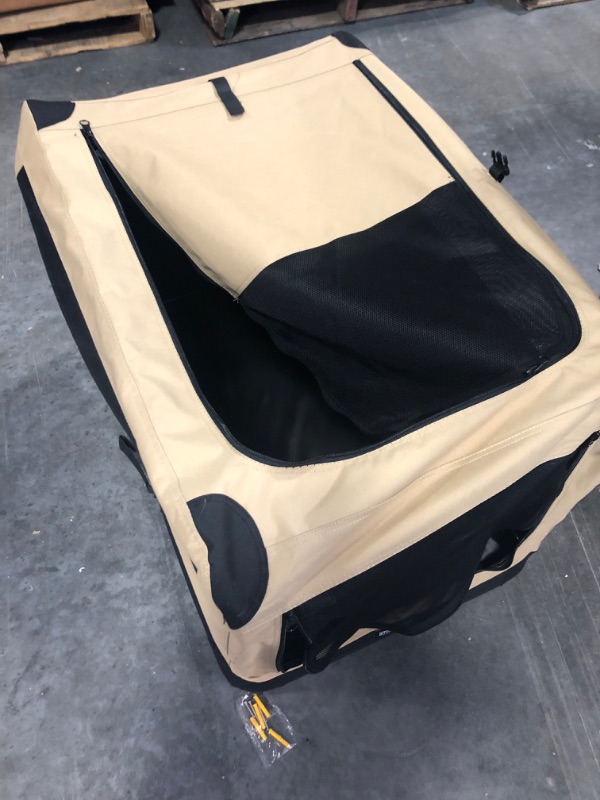 Photo 4 of Amazon Basics Portable Folding Soft Dog Travel Crate Kennel L - 36"