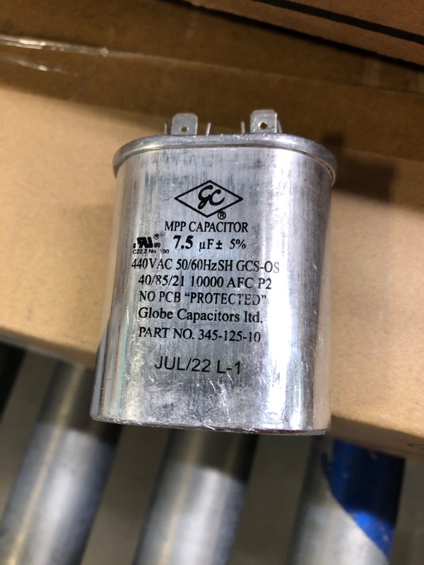 Photo 2 of [D1092 FASCO Motor OEM Mania] D1092 FASCO Produced Motor (7184-0156, 7184-0432, 1468-3069) for RV with a Capacitor - AC Motor 1/3 HP, 115 Volts, 1675 RPM, 2 Speed, 3.4 Amps, Double Shaft