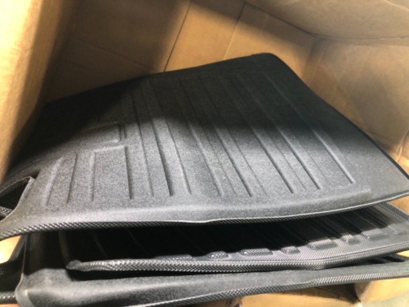 Photo 1 of CAR FLOOR MATS COLOR BLACK