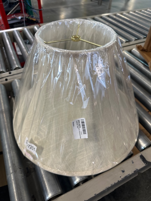 Photo 1 of Cal Lighting SH-8105/16 Verticale Piped Scallop Bell Lamp Shade (14 in top/17 in bottom)