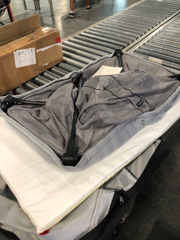 Photo 1 of BABYBJORN Travel Crib Light