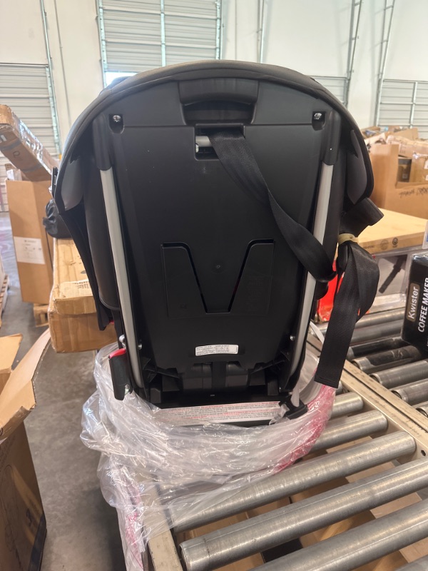 Photo 1 of Graco - Slimfit All-in-One Convertible Car Seat, Darcie