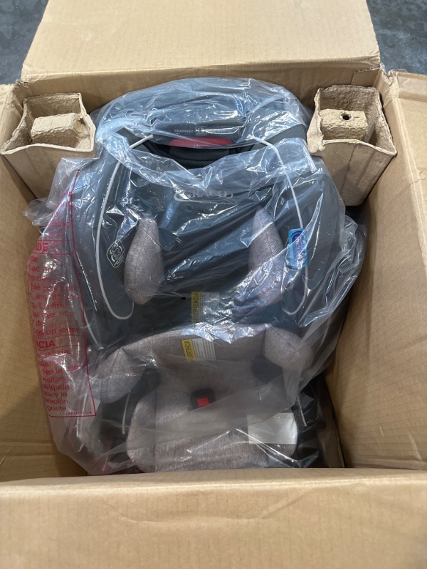 Photo 1 of Graco - Slimfit All-in-One Convertible Car Seat, Darcie