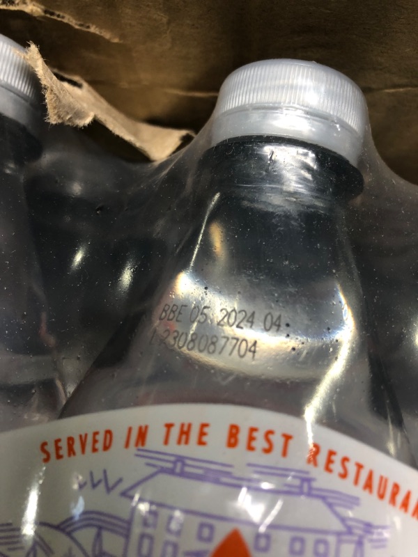 Photo 1 of Acqua Panna Natural Spring Water, 16.9 Fl. Oz. Plastic Bottles, Pack of 24 16.9 Fl Oz (Pack of 24)
(BRAND NEW IN FACTOREY PACKAGING. OPENED FOR QUALITY CHECK/PICTURES.)