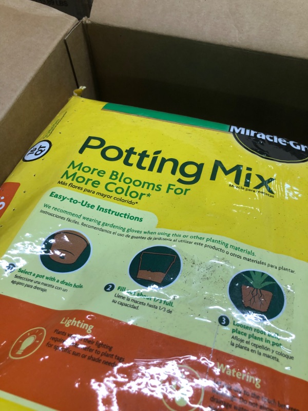 Photo 1 of 2 Miracle-Gro Potting Mix 16 qt 16 qt. Single Pack