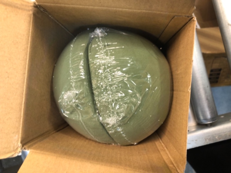 Photo 1 of 8 Pcs Half Ball Floral Dry Foam Green Floral Foam Round Foam Block Dry Foam Balls Large Flower Foam Craft Foam for Artificial Plant Bouquet Arrangement DIY Craft (6 x 3 Inches)