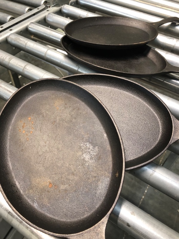 Photo 4 of Cast Iron Oval Serving Griddle 4pc 