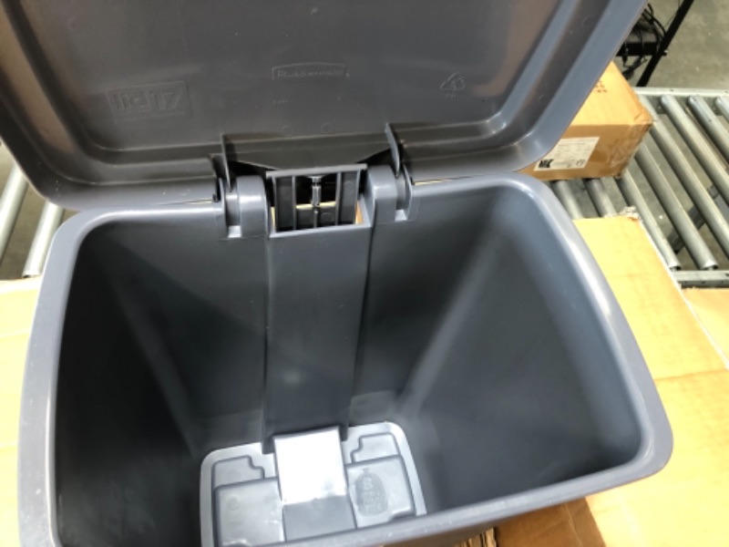 Photo 1 of 8.25-Gal. Step-On Wastebasket [Set of 6]