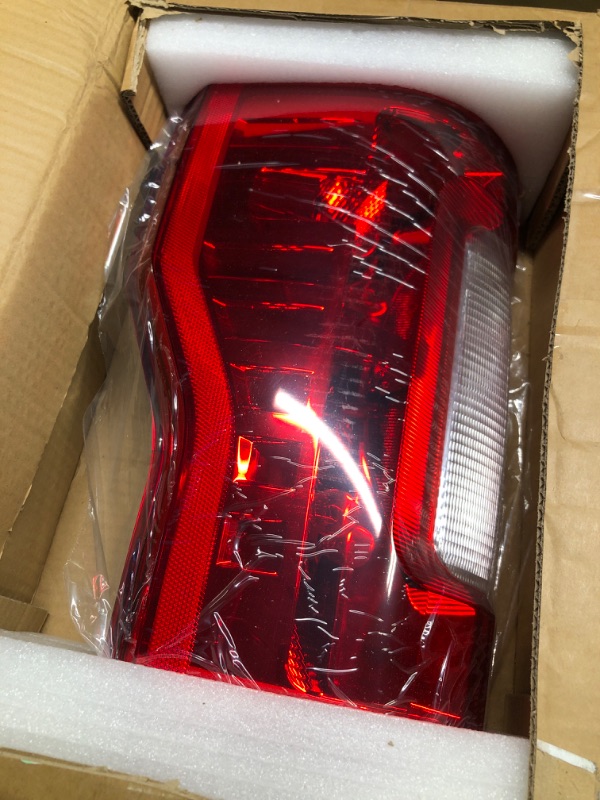 Photo 2 of Tail Light Rear Lamp Compatible With 2017-2019 Ford F250 F350 Super Duty without Blind Spot/LED Left Driver Side Taillight Brake Signal Assembly with Bulb