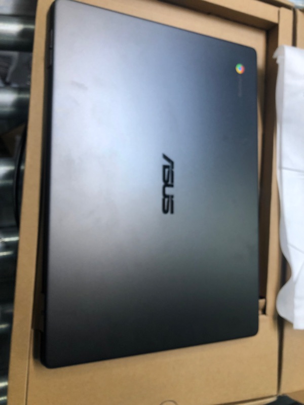 Photo 6 of ASUS Intel Celeron N3350 4GB Memory 32GB eMMC 14-Inch Chromebook (Slate Gray)