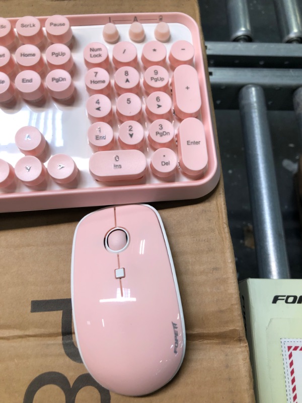 Photo 3 of FOPETT Keyboard and Mouse Sets Wireless Keyboard and Mouse Sets,Reliable 2.4 GHz Connectivity for PC,Laptop,Smart TV and More (Pink)