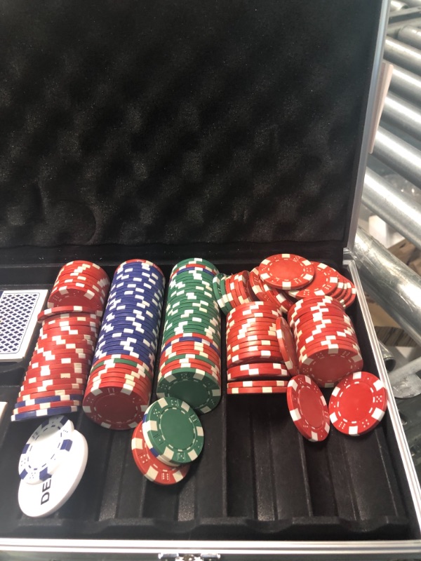 Photo 4 of 11.5 Gram Texas Hold 'em Claytec Poker Chip Set with Aluminum Case, Striped Dice Chips