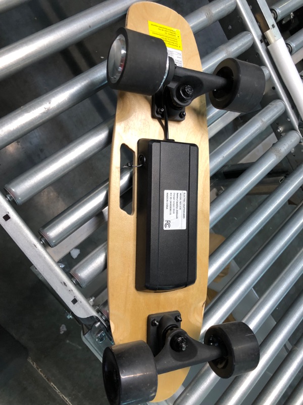 Photo 4 of 
Electric Skateboard  Electric Longboard for Adults 7 Layers Maple Electric Skateboards, 20 MPH Top Speed, 10 Miles Range