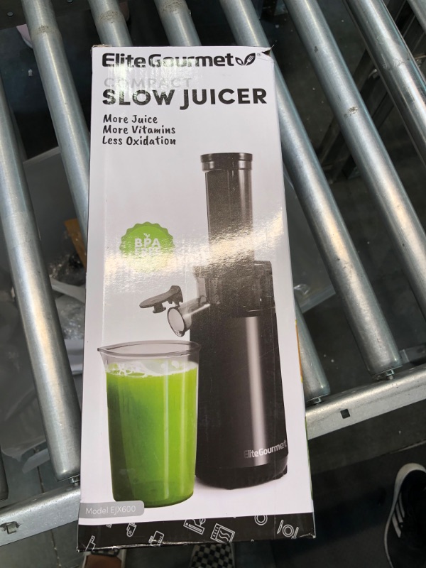Photo 2 of 

Elite Gourmet EJX600 Compact Small Space-Saving Masticating Slow Juicer, Cold Press Juice Extractor, Nutrient and Vitamin Dense, Easy to Clean, 16 oz Juice..