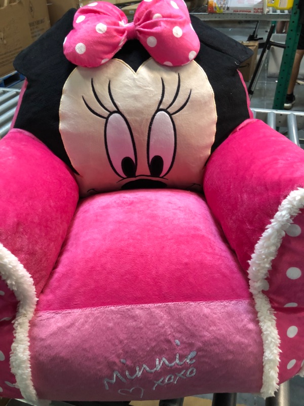 Photo 4 of Idea Nuova Disney Minnie Mouse Figural Bean Bag Chair with Sherpa Trim, Ages 3+, Pink