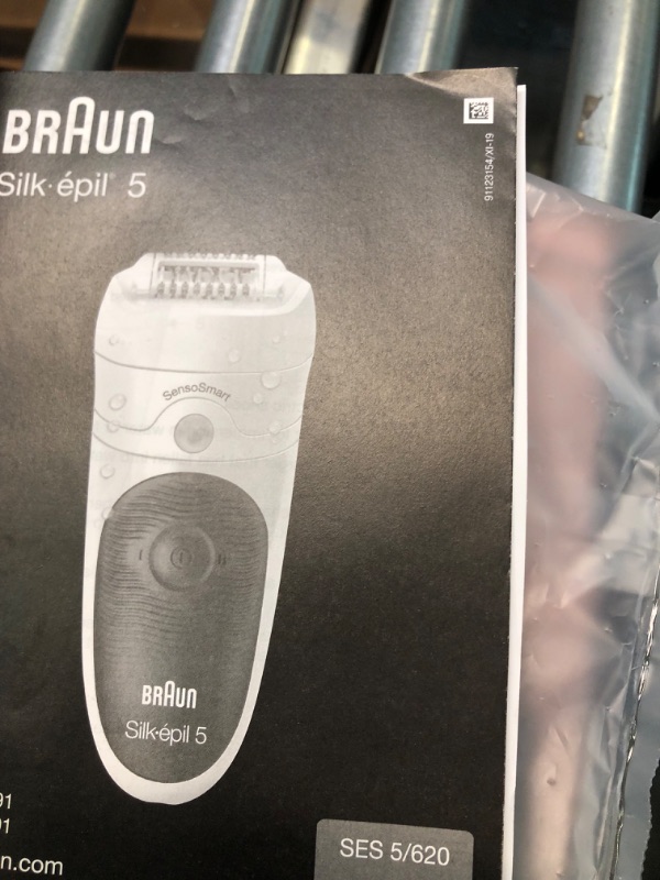 Photo 7 of Braun Epilator Silk-épil 5 5-620, Hair Removal for Women, Shaver & Trimmer, Cordless, Rechargeable, Wet & Dry , 6 Piece Set SE 5-620