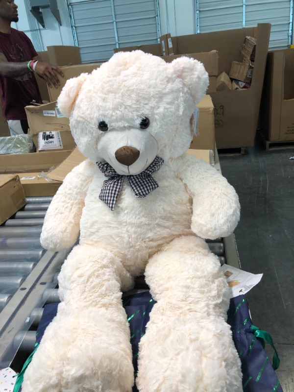 Photo 1 of MaoGoLan Giant Teddy Bear Big 4 Feet Stuffed Animal Stuffed Bear Baby Shower Life Size Large Teddy for Girlfriend Boyfriend Wife Children Off White 47 inches1015992509
1015992509
