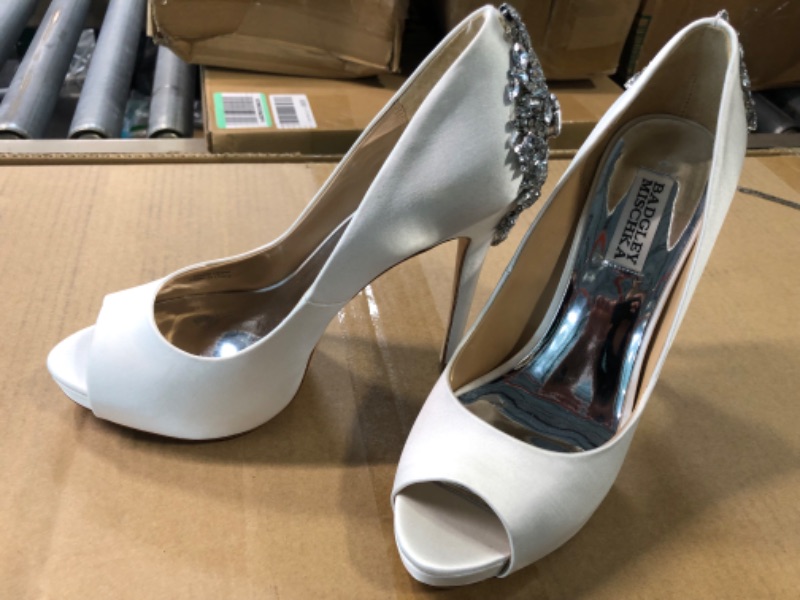 Photo 1 of Kiara Crystal Back Open Toe Pump (Women)
BADGLEY MISCHKA COLLECTION SIZE 8M