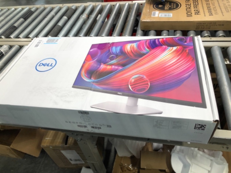 Photo 2 of Dell S2722QC 27-inch 4K USB-C Monitor - UHD (3840 x 2160) Display, 60Hz Refresh Rate, 8MS Grey-to-Grey Response Time (Normal Mode), Built-in Dual 3W Speakers, 1.07 Billion Colors - Platinum Silver 27 Inches S2722HC