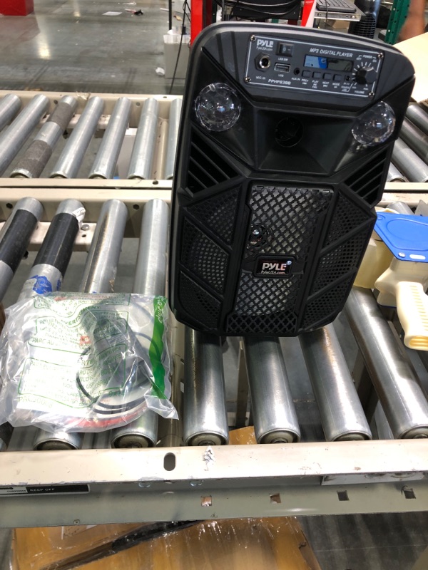 Photo 3 of Portable Bluetooth PA Speaker System - 300W Rechargeable Outdoor Bluetooth Speaker Portable PA System w/ 8” Subwoofer 1” Tweeter, Microphone in, MP3/USB, Radio, Remote - Pyle PPHP838B, Black