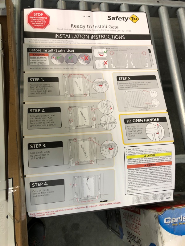 Photo 4 of Safety 1st Ready to Install Gate, Fits between 29&#34; and 42&#34;