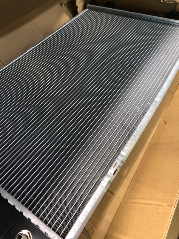 Photo 2 of DNA Motoring OEM-RA-1552 Factory Style Aluminum Core Radiator Compatible with 94-02 Ram 1500 2500 3500, 31-9/16" W X 19-7/16" H X 1-1/4" D, 1-1/2" Inlet, 1-3/4" Outlet 94-01 Dodge Ram 2500 AT