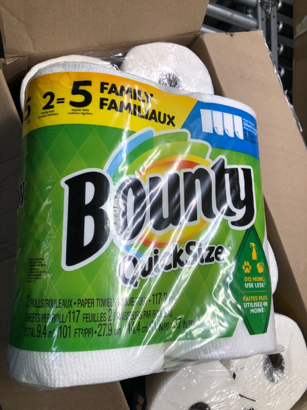 Photo 3 of Bounty Select-A-Size Paper Towels, White, 8 Double Plus Rolls = 20 Regular Rolls 8 Count (Pack of 1)